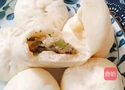 Illustration of how to make pork buns with vegetables and mushrooms 12