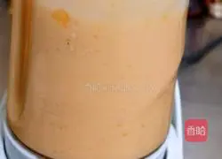 Illustration of how to make papaya, Oreo and sweet potato yogurt cups 2