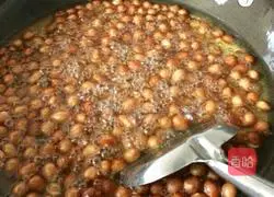 Illustration of how to make deep-fried peanuts 3