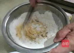 Illustration of how to make homemade pizza 3