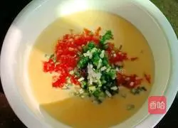 Illustration of how to make tomato and egg breakfast cake 9