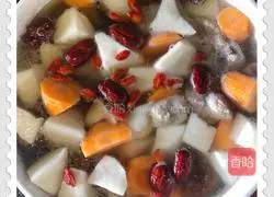 Illustration of how to make nourishing yam, carrot and pork ribs soup 4