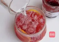 Illustration of how to make peach and raspberry drink 8