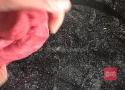 Illustration of how to make crayfish steamed buns 2