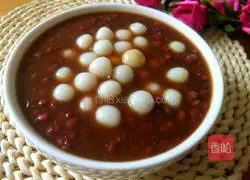 Illustration of how to make brown sugar, red bean and glutinous rice balls 12