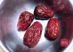 Illustration of how to make red dates and brown sugar steamed buns 7