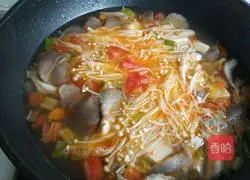 Illustration of making double mushroom tomato tofu soup 13