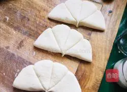 Lotus Leaf Cake Recipe Illustration 7