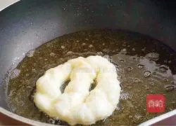 Illustration of how to make old Beijing fried pancakes 14