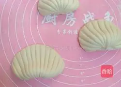 Illustration of how to make shell steamed buns 8