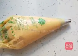 Illustration of how to make flavored fried dough sticks 7