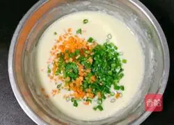 Illustration of how to make ham, carrot and egg pancakes 6