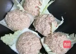 Illustration of how to make lion head in clear soup 9