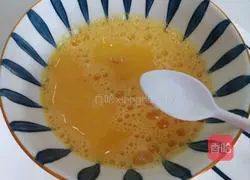 Illustration of how to make egg dumplings 9