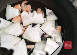 How to make seafood and winter melon soup Illustration 6