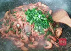 How to stir-fry river shrimps Illustration 6