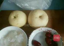 Illustration of how to make rock sugar snow pear 1