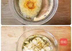 Illustration of how to make peach gum, soap locust, lily, tremella and red dates soup 2