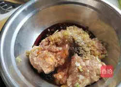 Illustration of how to make small wontons 8