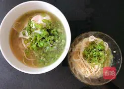 Illustration of how to cook beans and noodles in three minutes 6