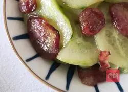 Illustration of how to make fried bacon with cucumber 5
