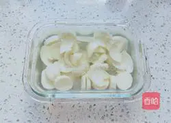 Illustration of how to steam yam with rock sugar lily 5