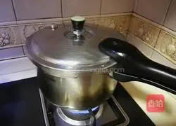 Winter Melon, Pork Ribs and Corn Soup Recipe Illustration 6