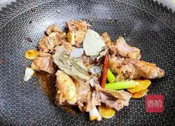 Illustration of how to make sauce-flavored pork ribs 8