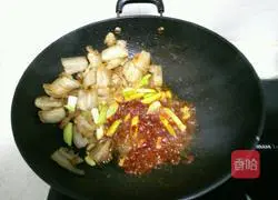 Illustration of how to make fried pork with salt 6