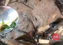 Illustration of how to make kelp and dried kelp soup 13