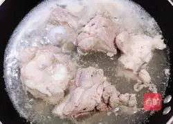 Illustration of how to make kelp bone soup 4