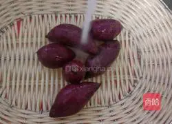 Purple sweet potato and white fungus soup recipe 9