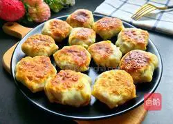 Illustration of how to make wonton skin and shaomai pancakes 21