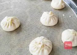 Honey Sauce Pork Buns Recipe Illustration 7