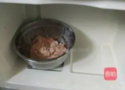 Illustration of how to make Qingbo meatballs 4