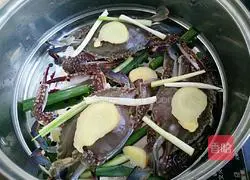 Illustration of how to make steamed crabs 3