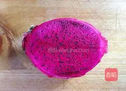 Illustration of how to make pink steamed dumplings 2