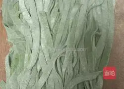 Hand-rolled Spinach noodles recipe 7