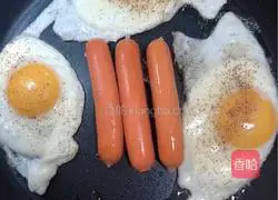 Big Mac hot dog (a nutritious foreign fast food) recipe illustration 4