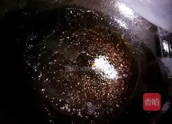 Illustration of how to make Xiao Long Bao 4