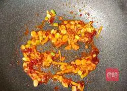 Illustration of how to stir-fry edamame with diced chicken 13