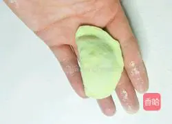 Illustration of how to make delicious colorful vegetarian dumplings 12