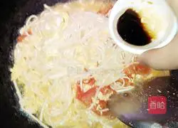 Illustration of how to make egg noodles 7