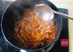Illustration of how to make radish pulp on the water surface 9