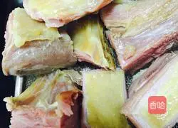 Illustration of how to make braised duck legs and radish 3