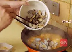 Illustration of Spicy Cabbage Noodle Soup 15