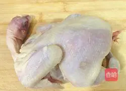 Illustration of how to make pine mushroom chicken soup 1