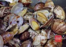 Illustration of how to make spicy fried clams 8