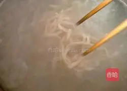 Illustration of how to make whistle noodles 9