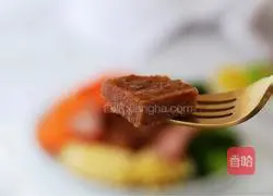 Illustration of making steak covered with pasta 13